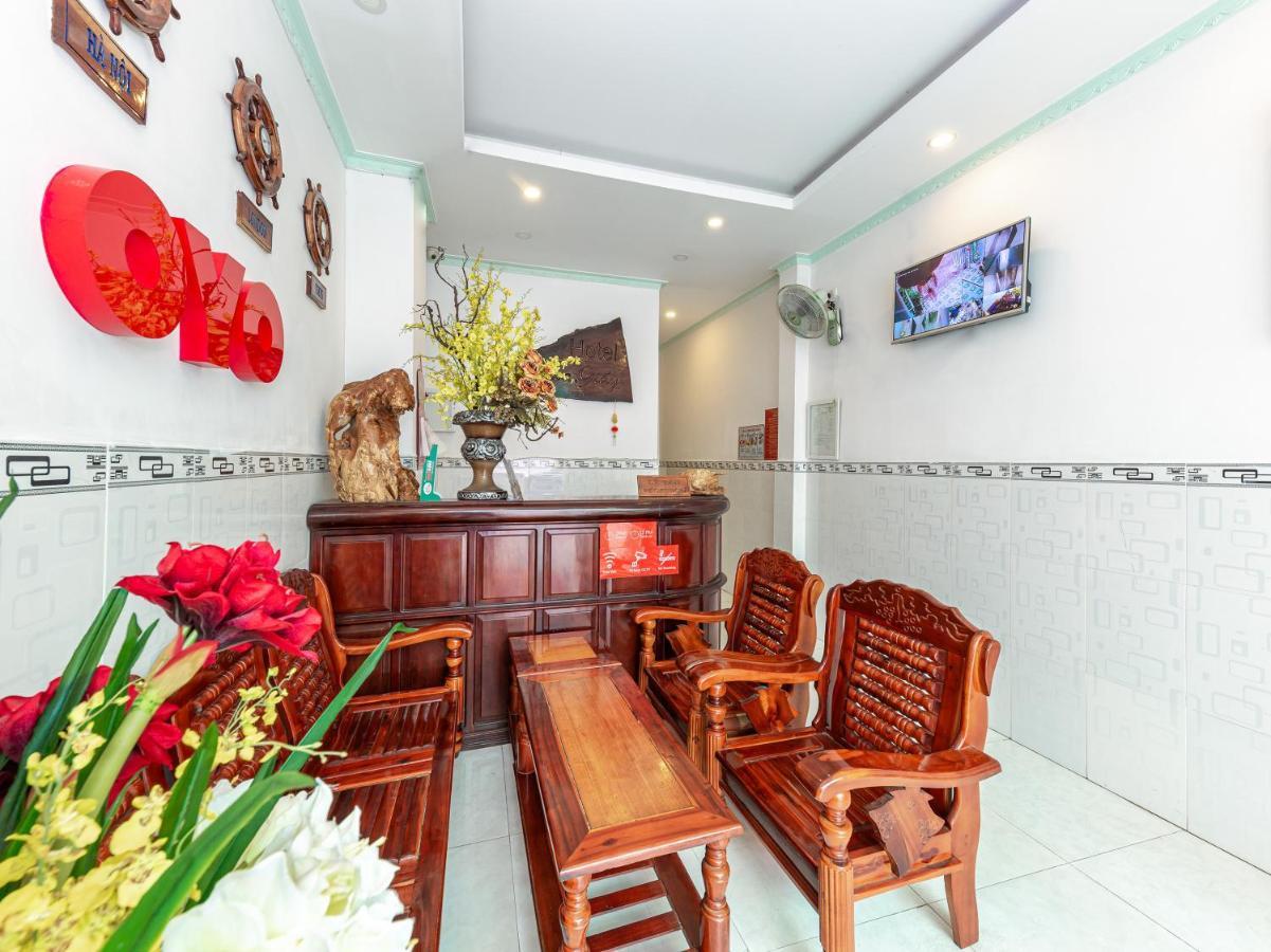 Oyo 828 Hoa Giay Hotel Nha Trang Exterior foto