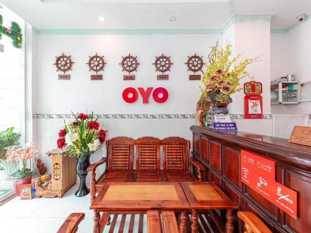 Oyo 828 Hoa Giay Hotel Nha Trang Exterior foto