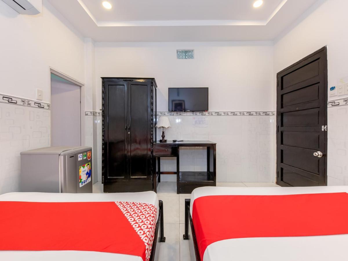 Oyo 828 Hoa Giay Hotel Nha Trang Exterior foto