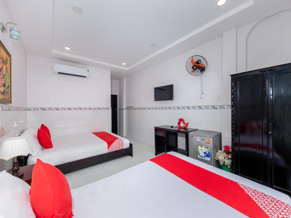 Oyo 828 Hoa Giay Hotel Nha Trang Exterior foto